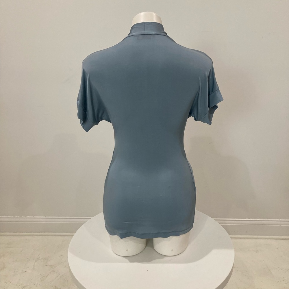 BCBG Maxazria ladies short sleeve dressy silky blouse ruched v neck sky blue S - Picture 5 of 13
